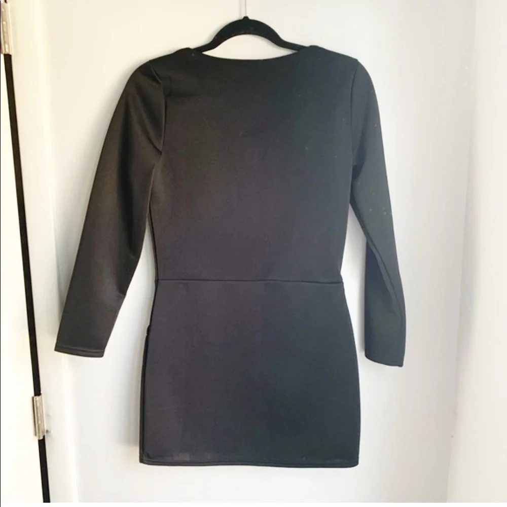 N/A black sheath